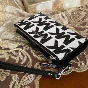 Michael Kors double zipper wallet